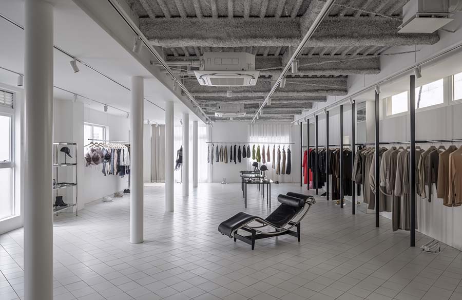 FERN OST GALERIE Store: A Fusion of Tradition and Modernity